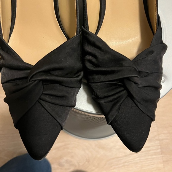 Brand New Naturalizer Heels Pumps Size 9 1/2 Black . No box - Picture 4 of 9